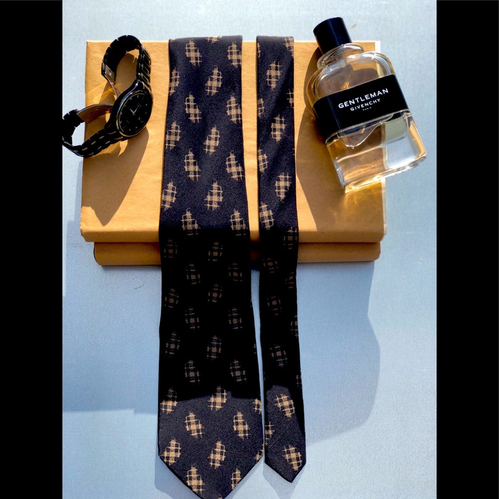 FENDI  Black Necktie Luxury Designer 100% Silk